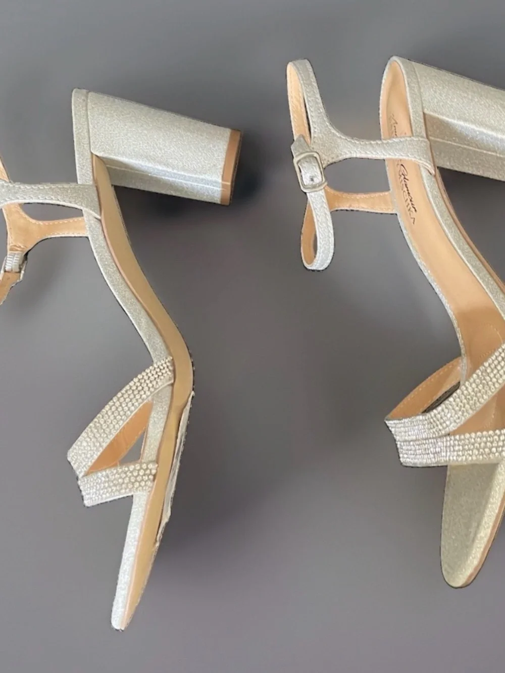 American glamour Badgley Mischka Silver Glitter Rhinestone Strap Heels